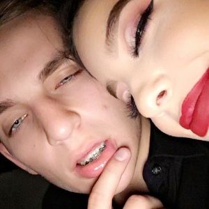 Meet your Posher, Mickey